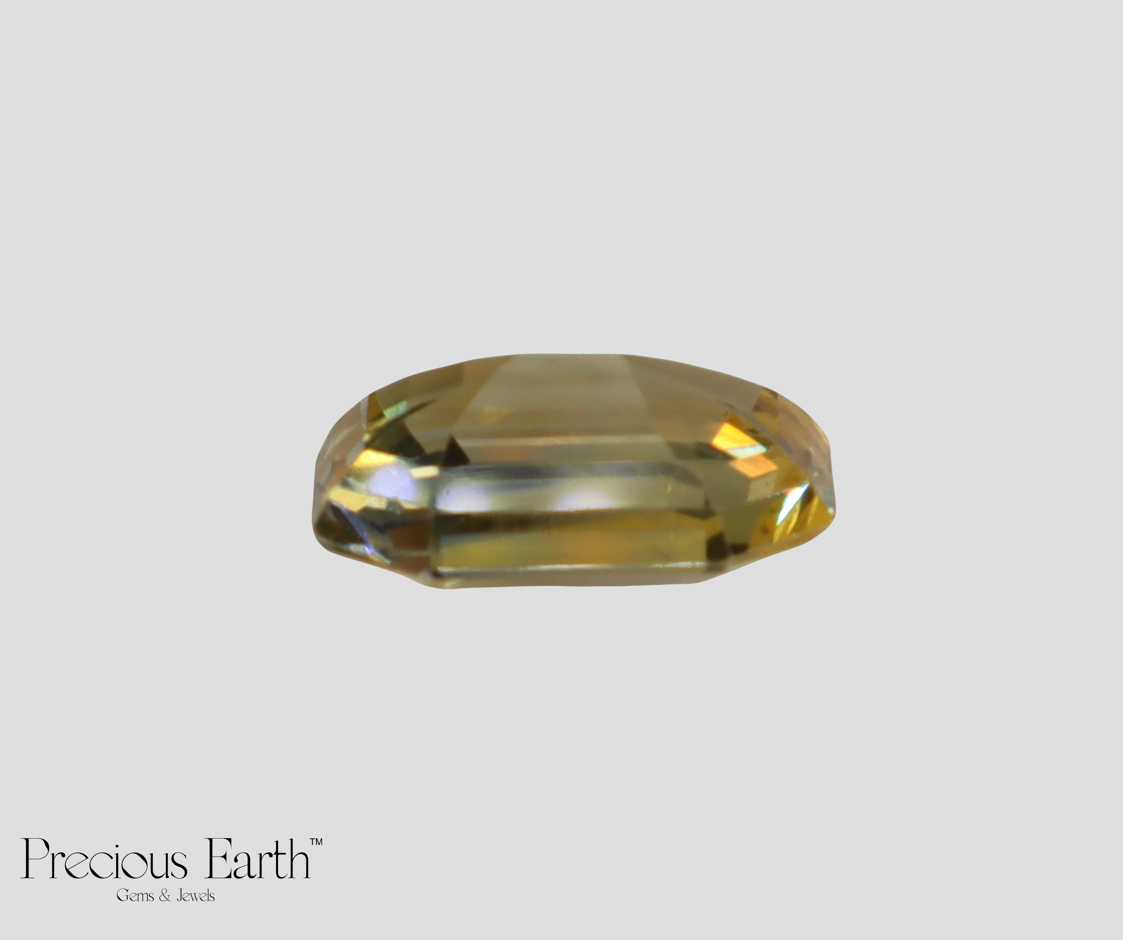 Yellow Sapphire - 5.51 Carats