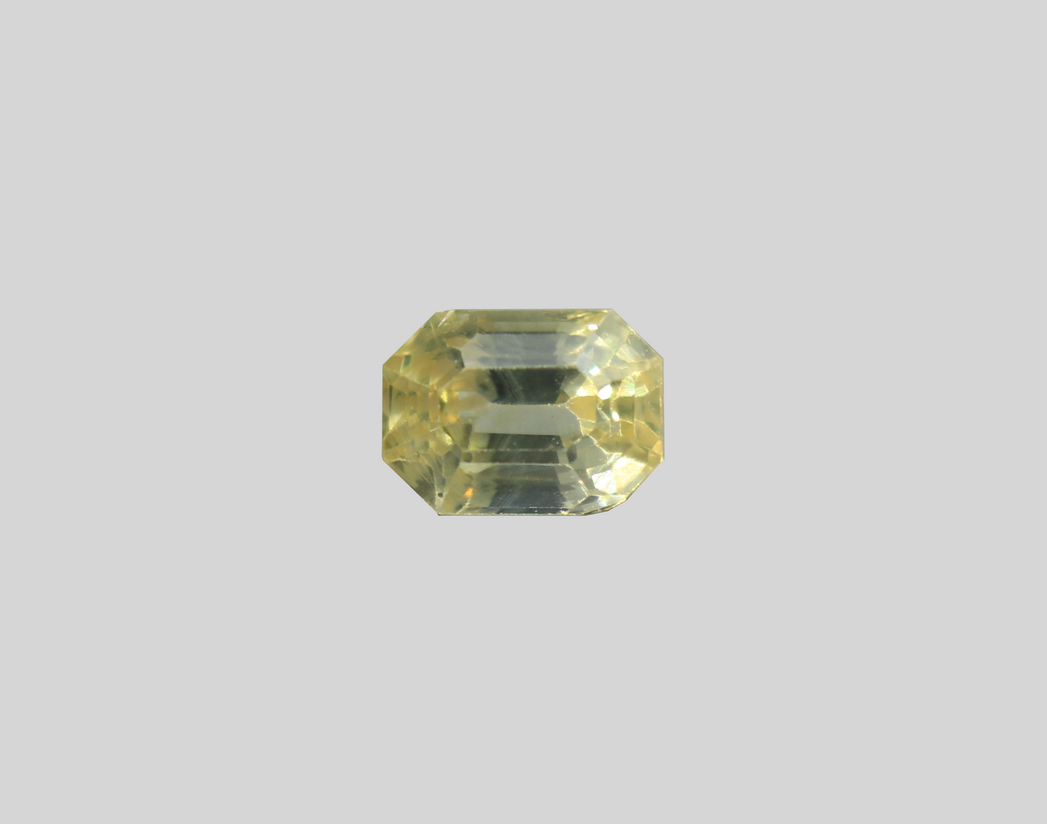 Yellow Sapphire - 5.01 Carat