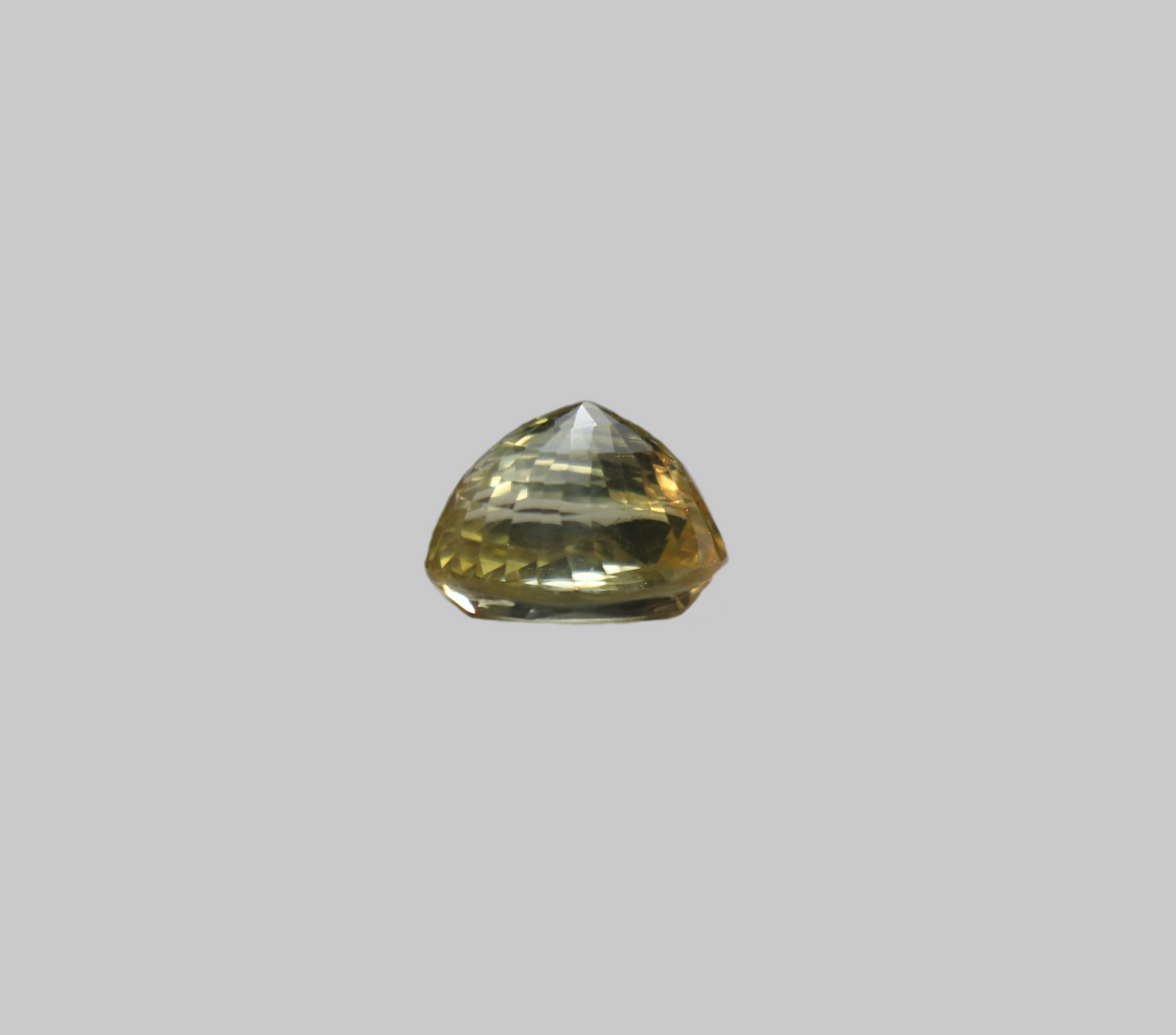 Yellow Sapphire - 7.46 Carats