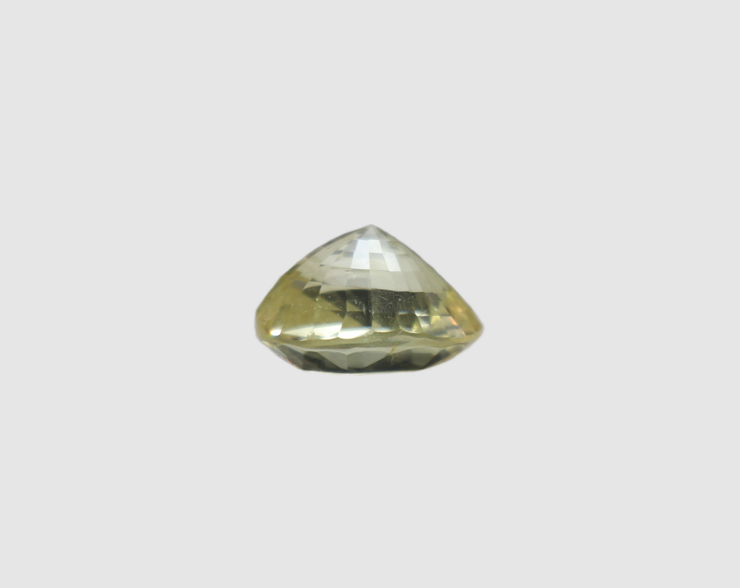 Yellow Sapphire - 6.55 Carats