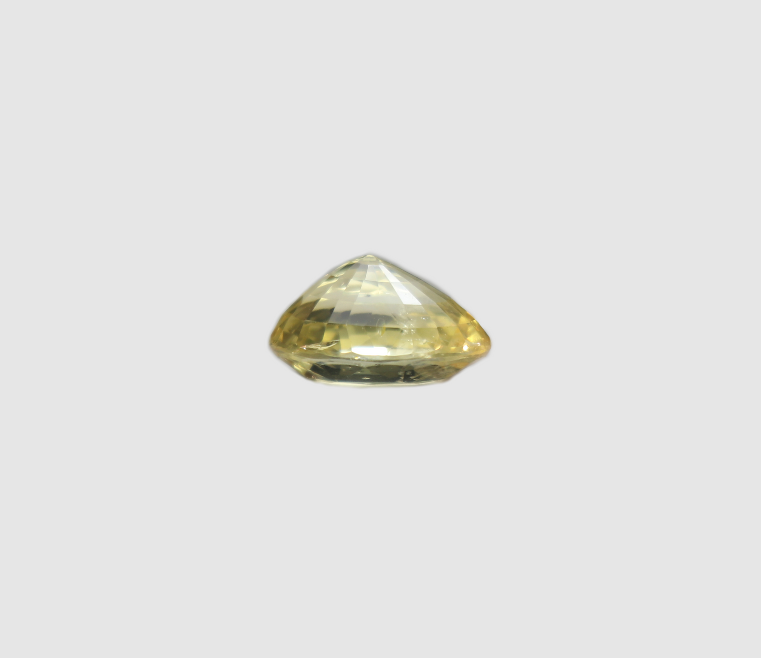 Yellow Sapphire - 7.58 Carats