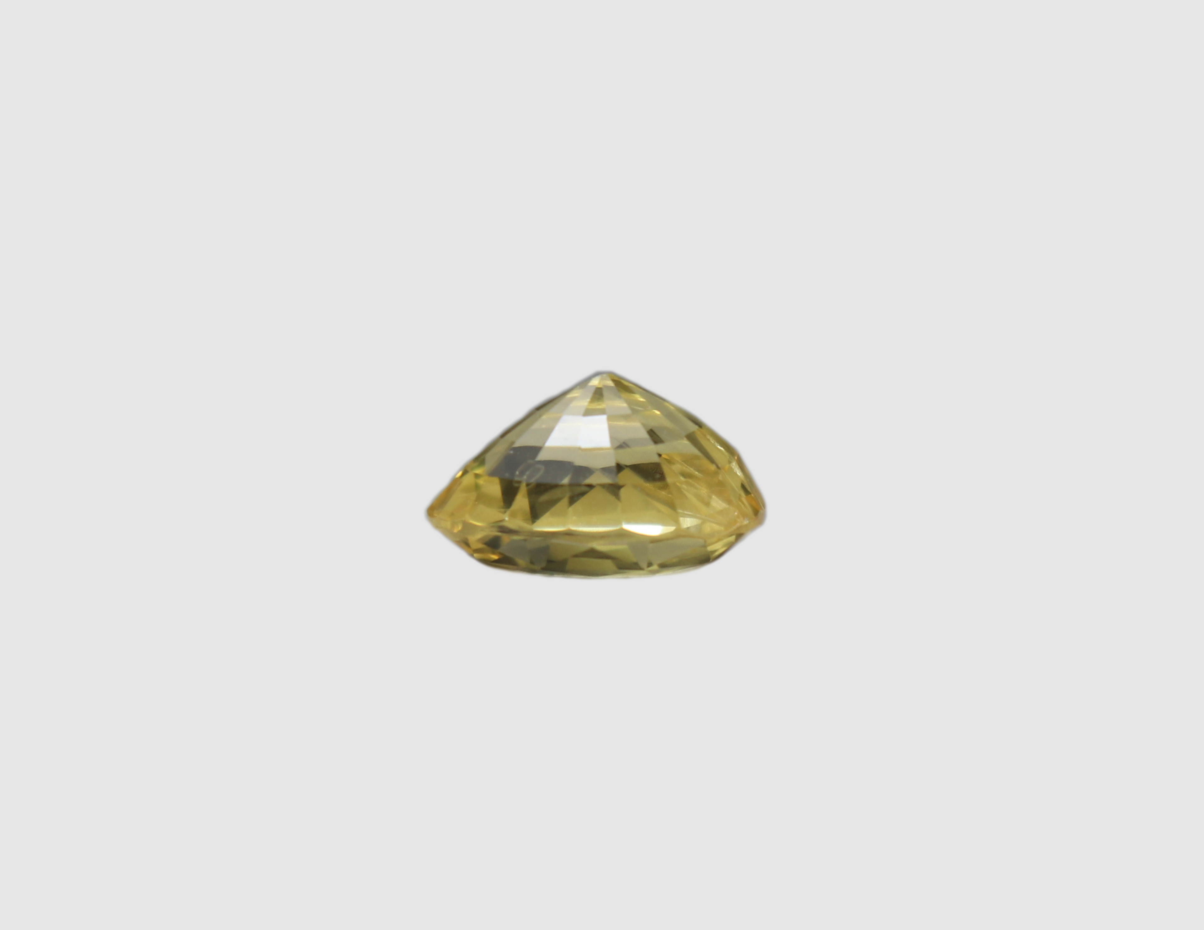 Yellow Sapphire - 4.65 Carats