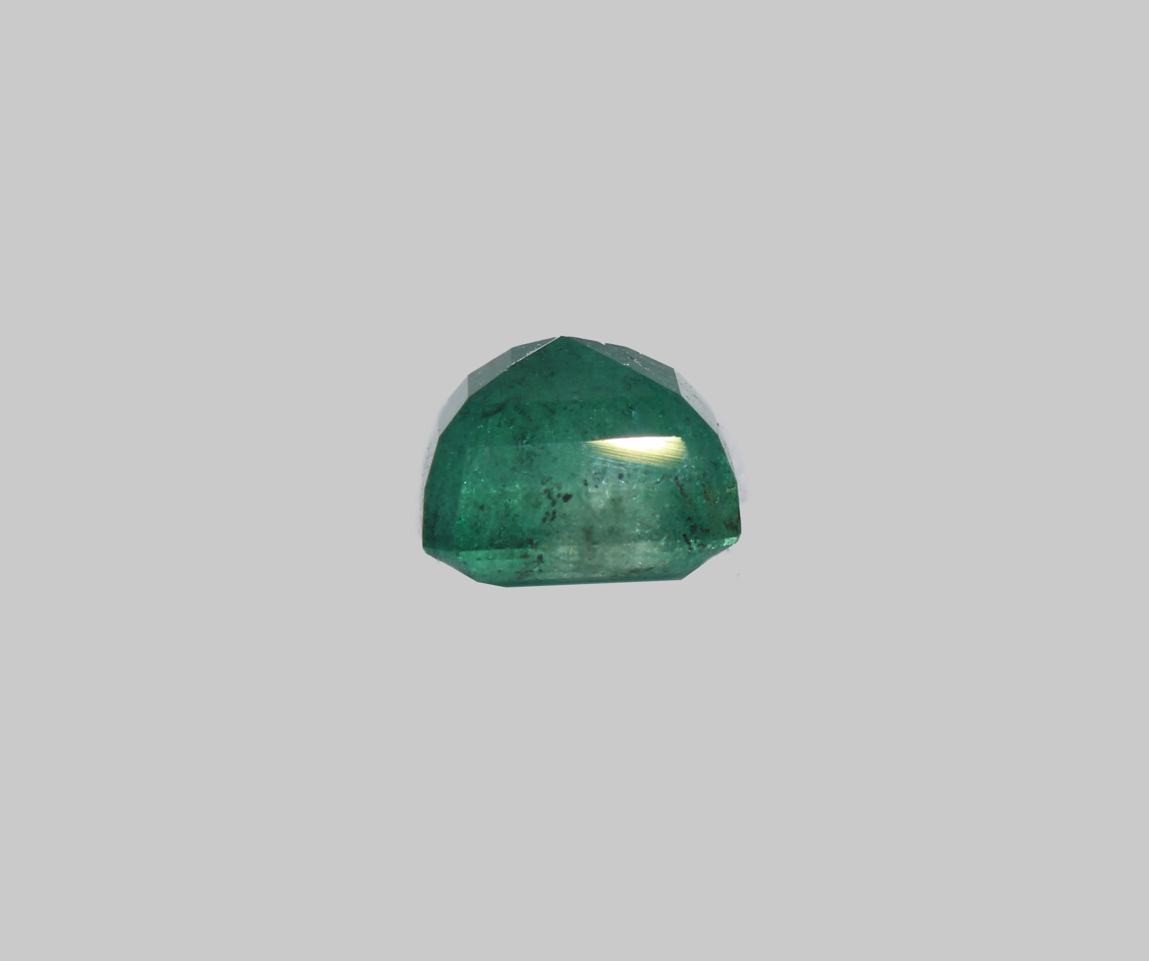 Emerald - 5.63 Carats