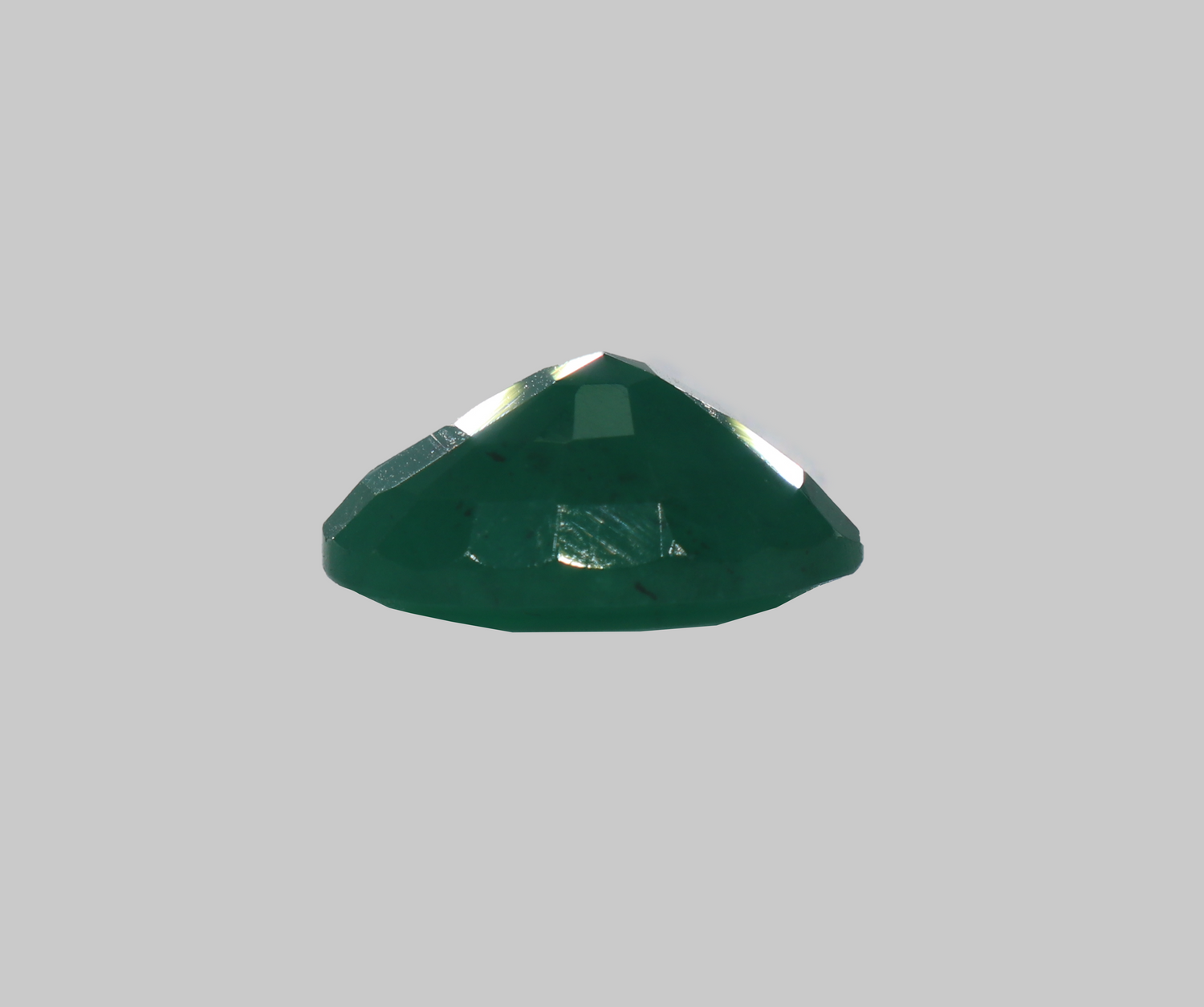 Emerald - 9.37 Carats