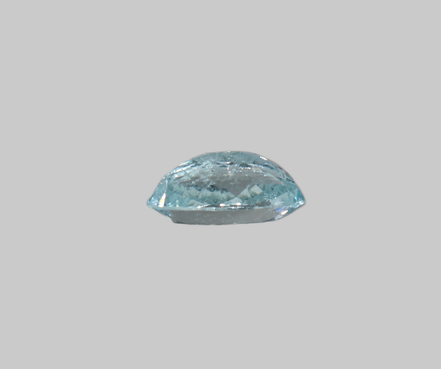 Aquamarine - 6.95 Carats