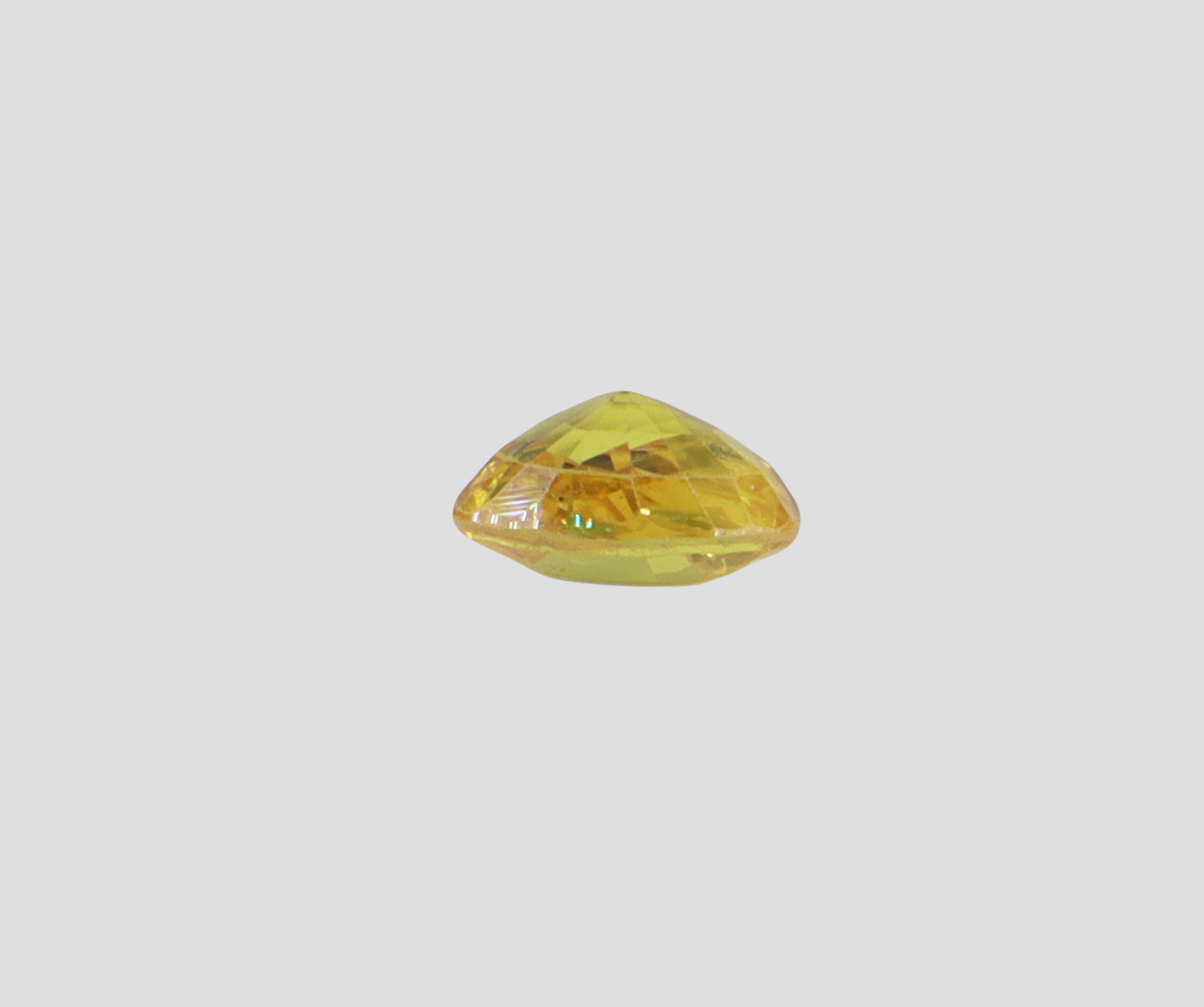 Yellow Sapphire - 4.34 Carats (Thailand)