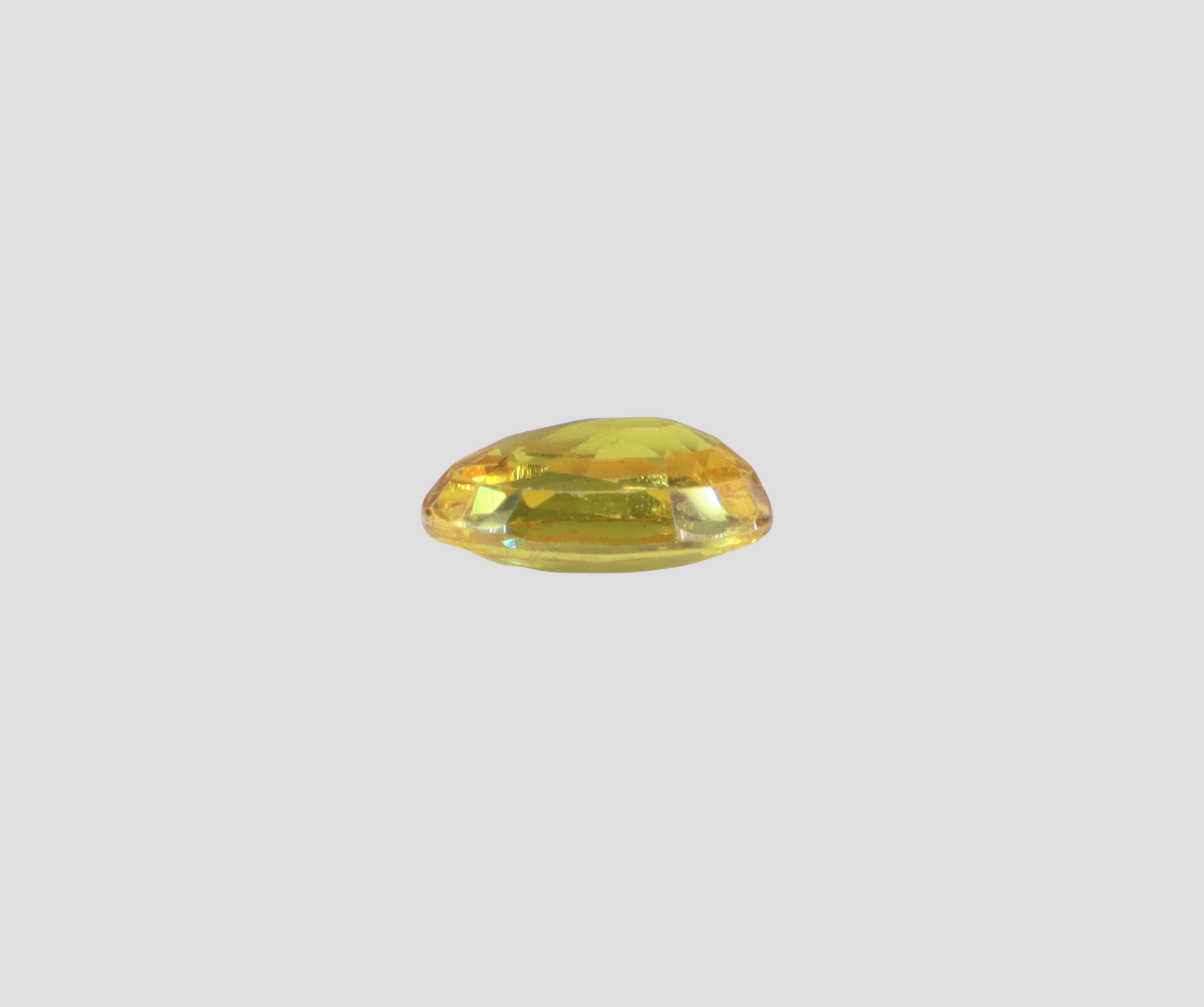 Yellow Sapphire - 4.22 Carats (Thailand)