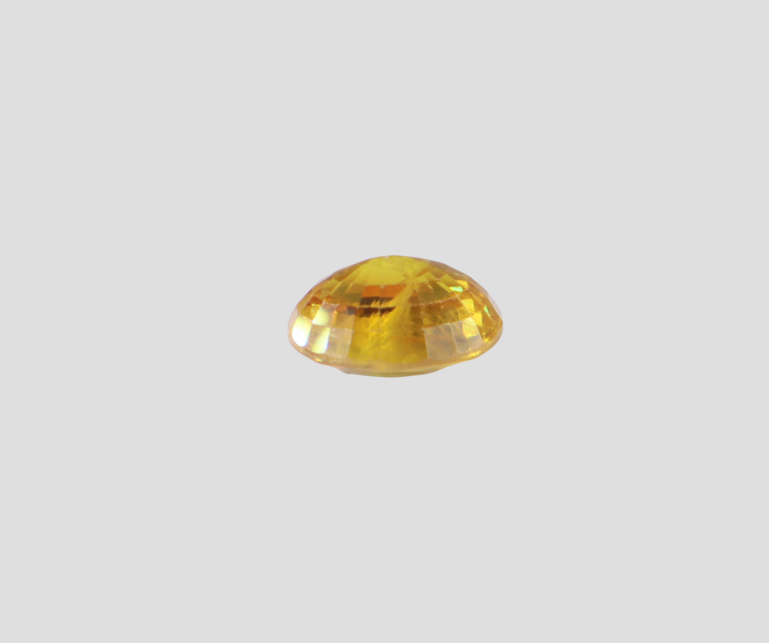 Yellow Sapphire - 5.71 Carats (Thailand)