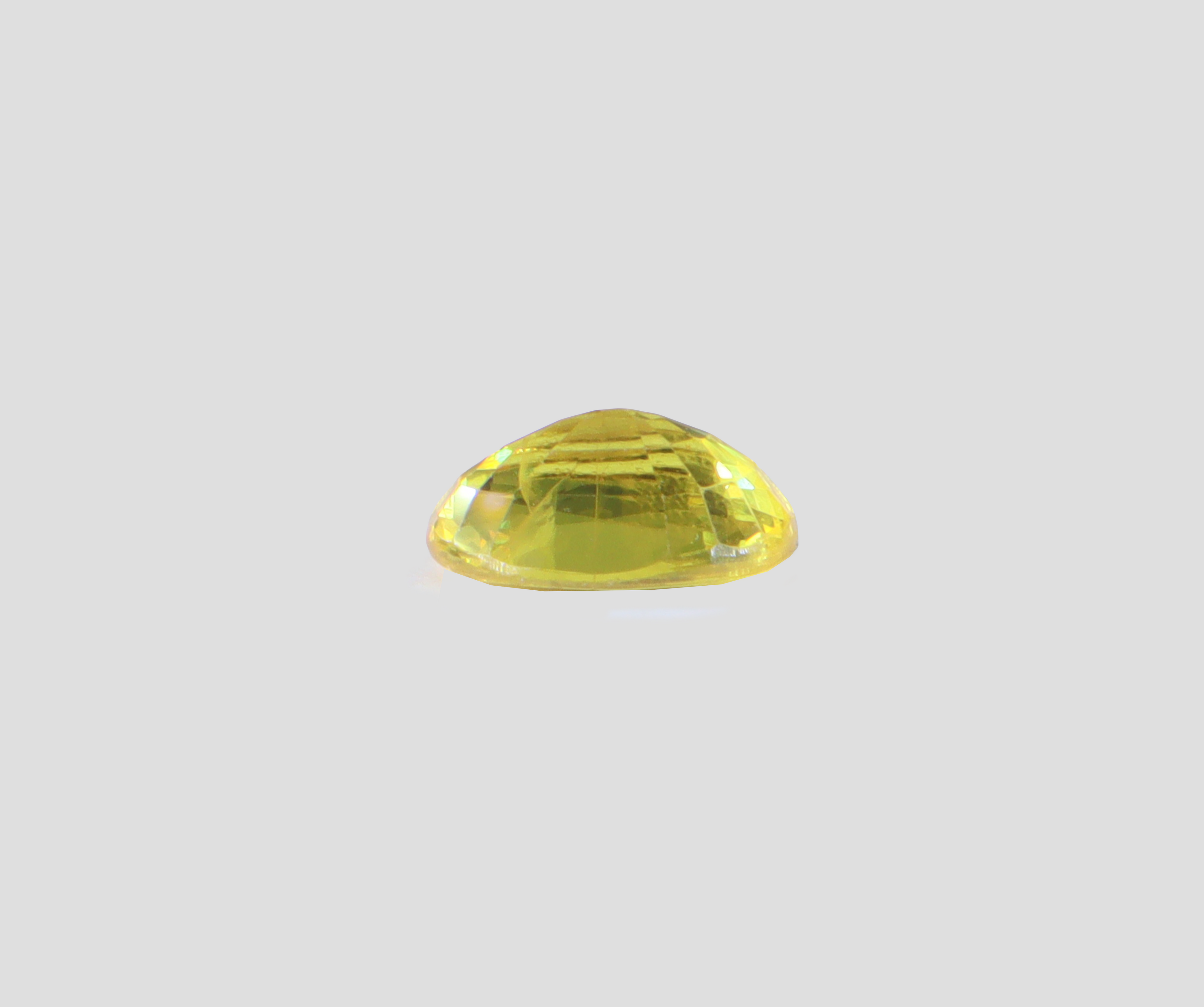 Yellow Sapphire - 3.83 Carats (Thailand)