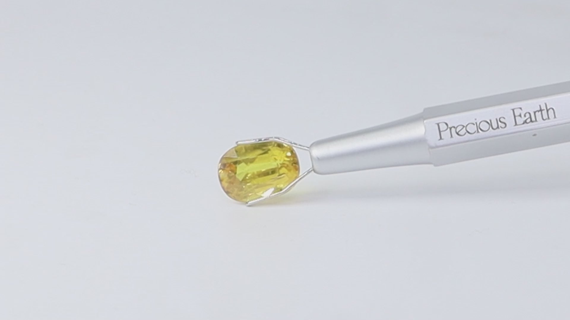 Yellow Sapphire - 4.45 Carats (Thailand)