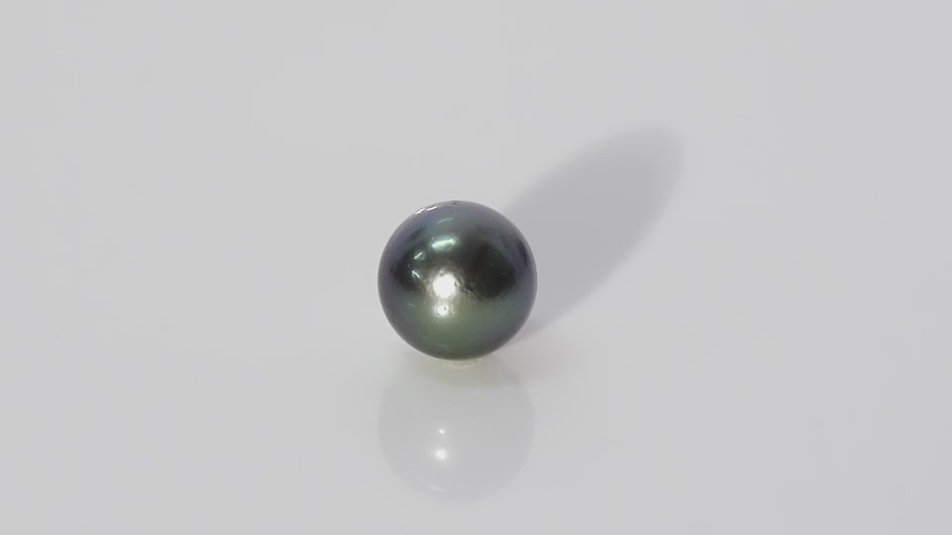 Black Tahitian (Cultured) Pearl - 10.18 Carats