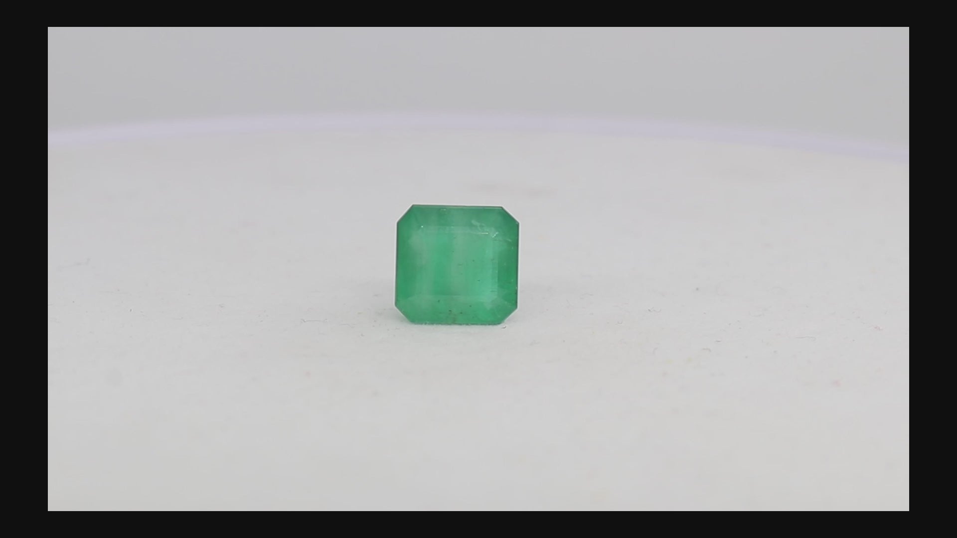 Emerald - 7.80 Carats