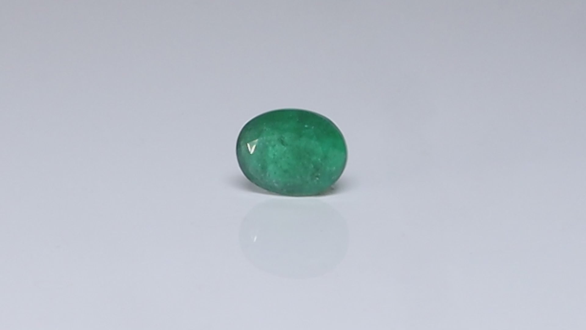 Emerald - 5.26 Carats