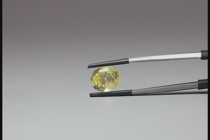 Yellow Sapphire - 4.65 Carats