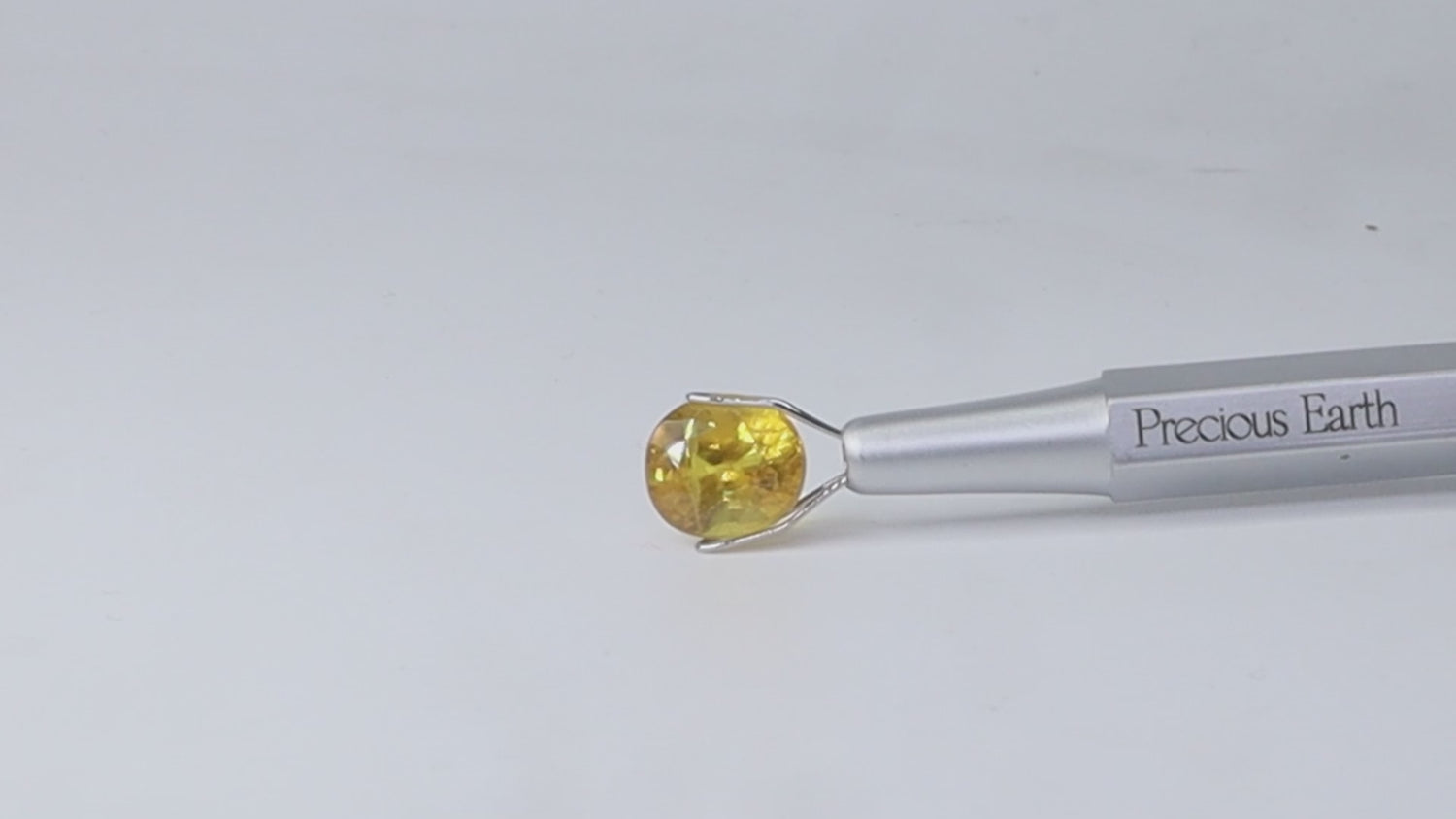 Yellow Sapphire - 4.46 Carats (Thailand)