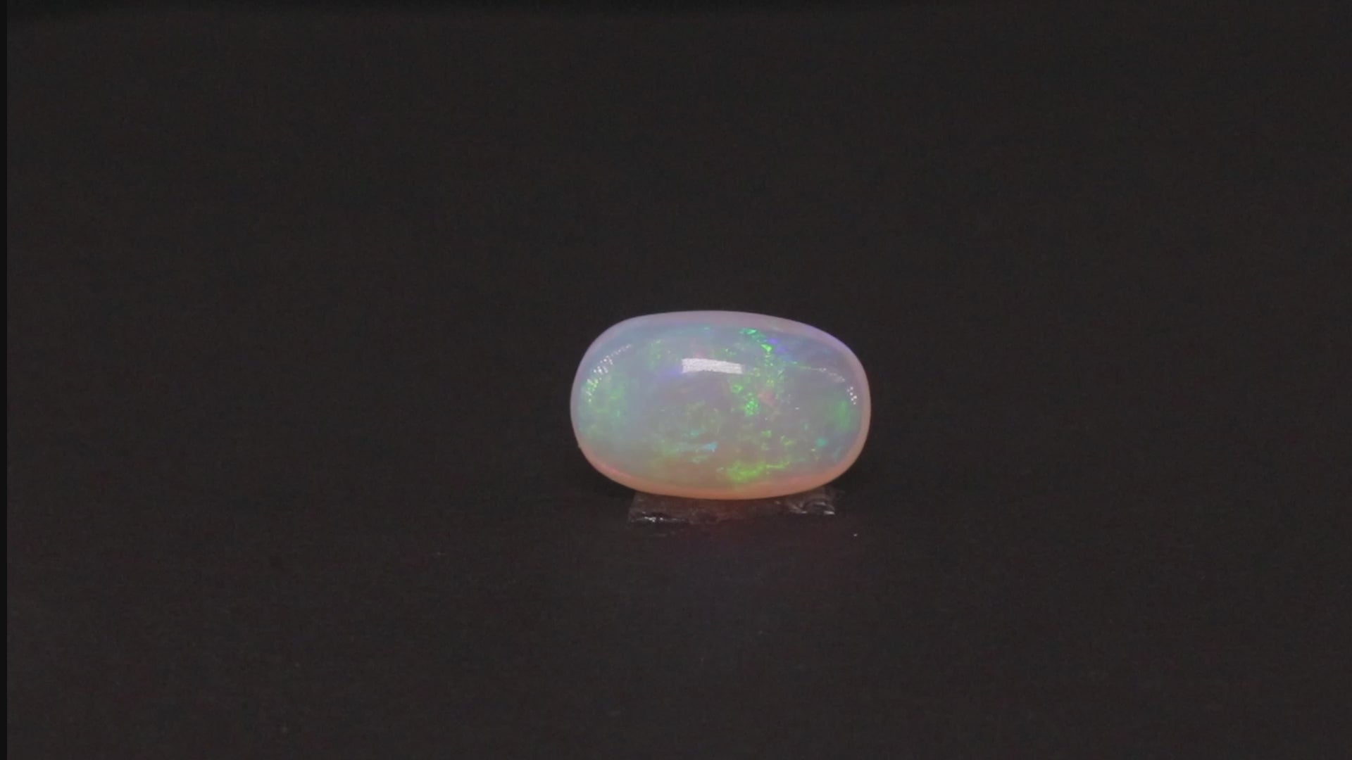 Opal - 6.73 Carats