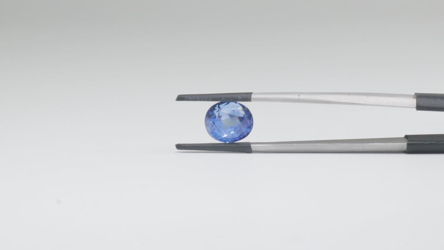 Blue Sapphire - 4.87 Carats