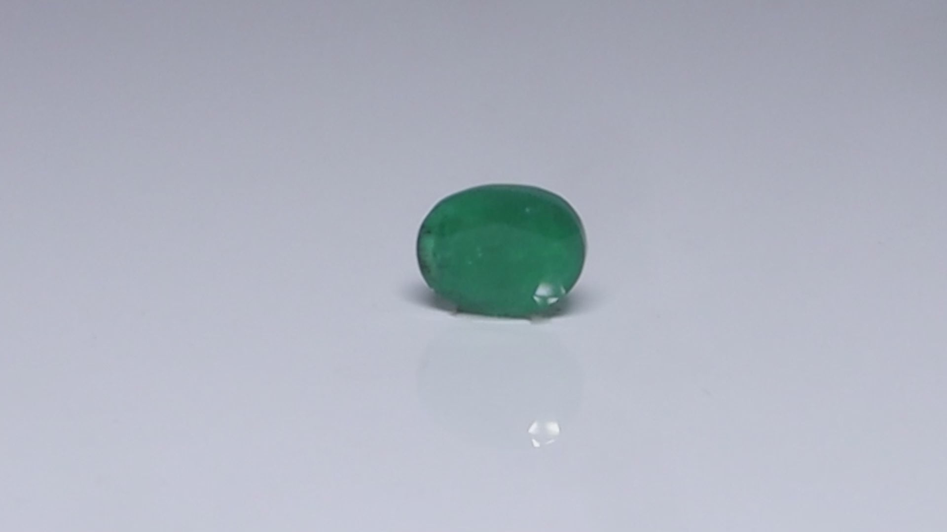 Emerald - 3.99 Carats