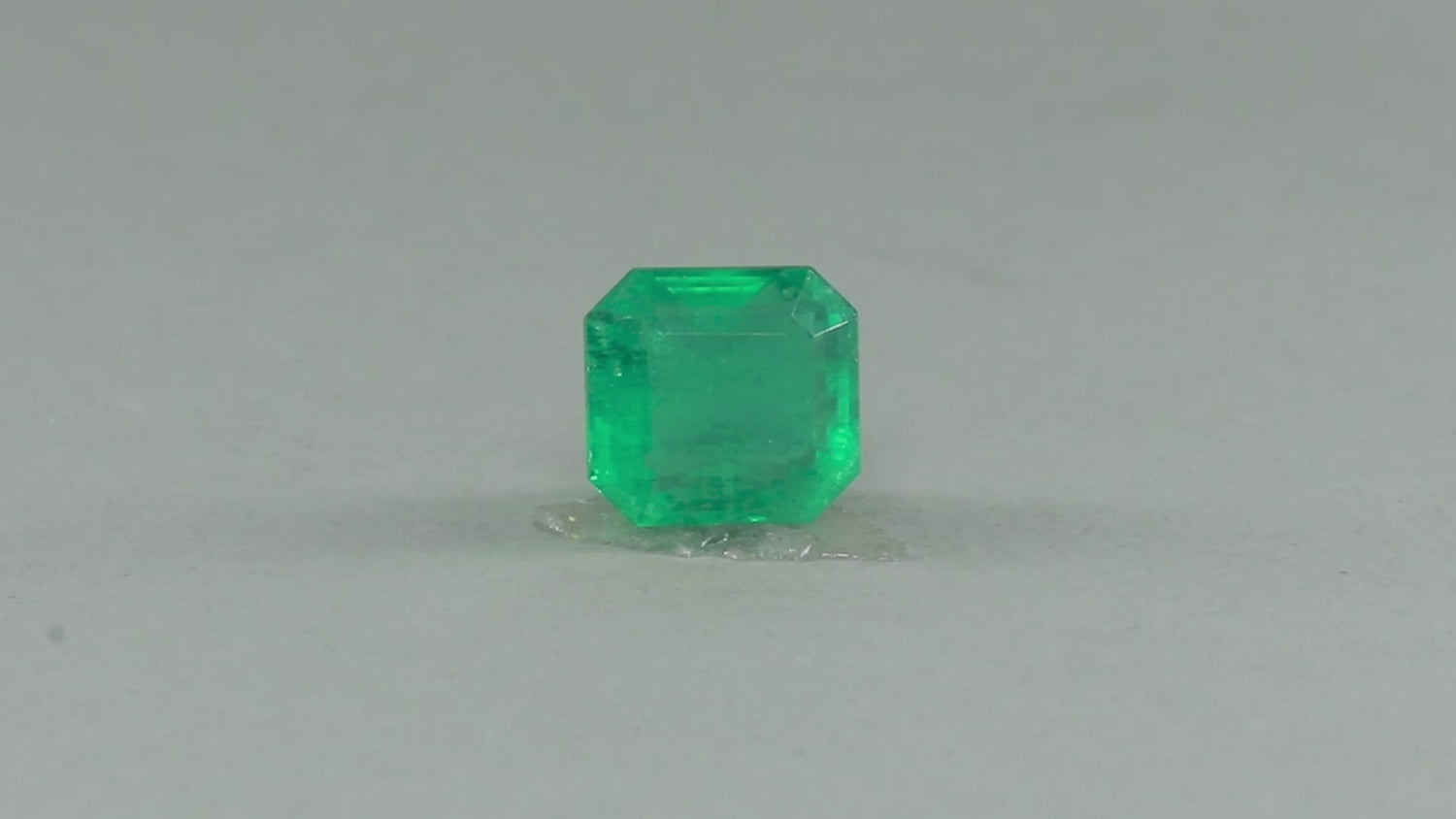 Emerald - 9.30 Carats