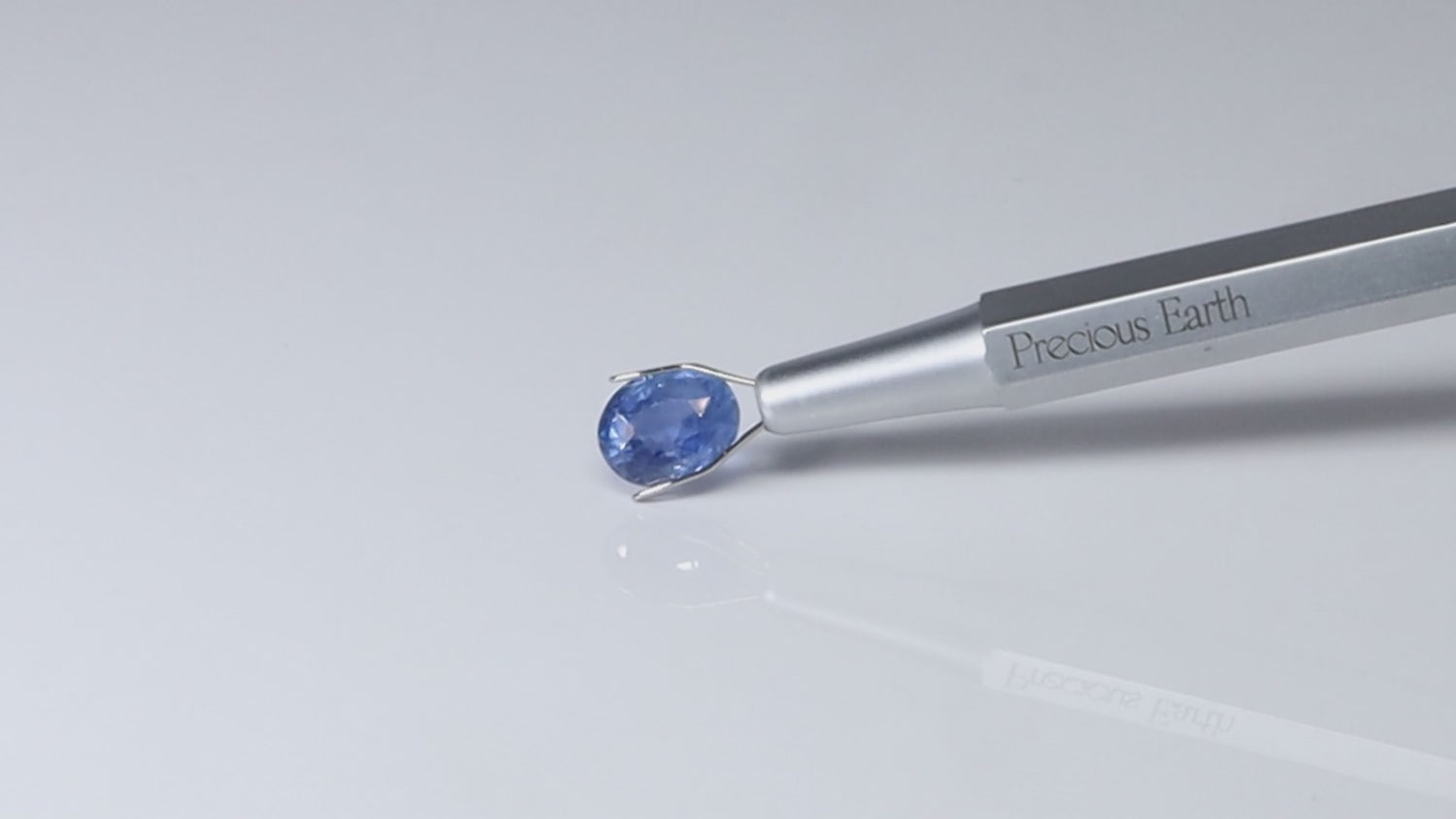 Blue Sapphire - 3.09 Carat