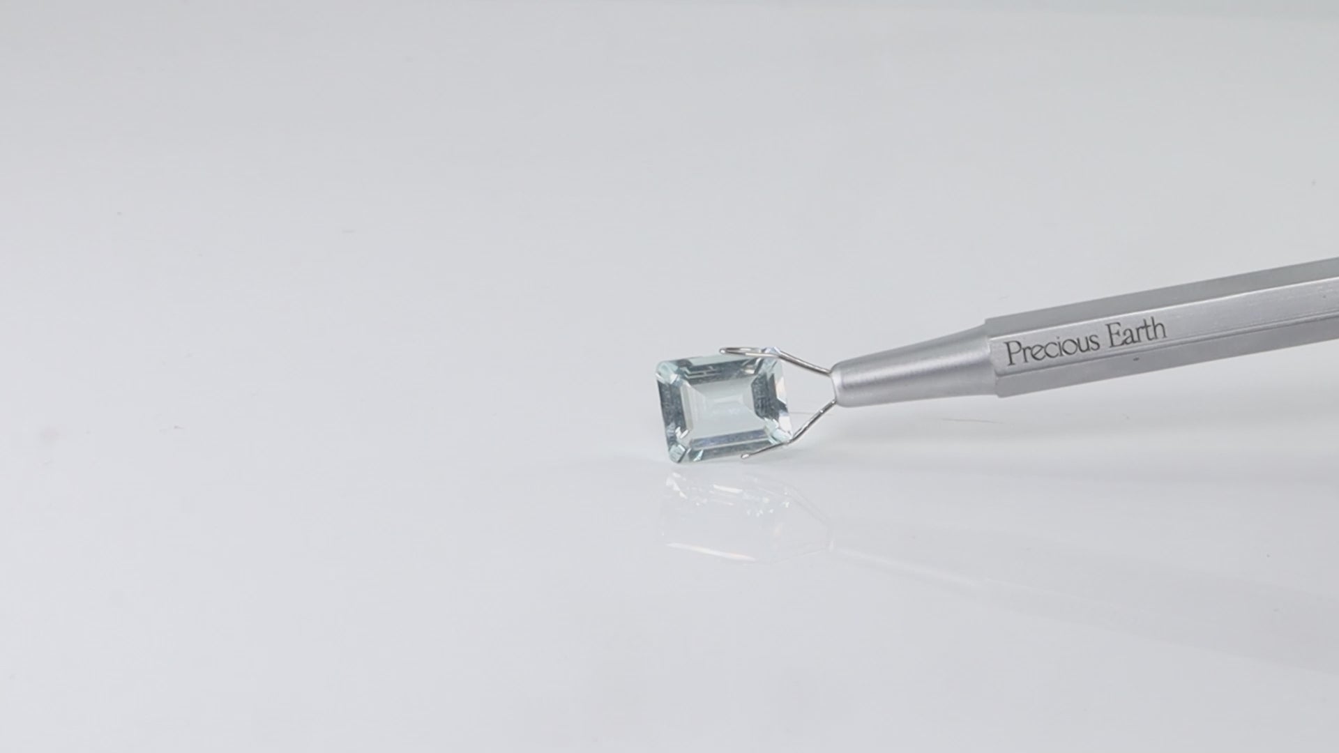 Aquamarine - 4.89 Carats