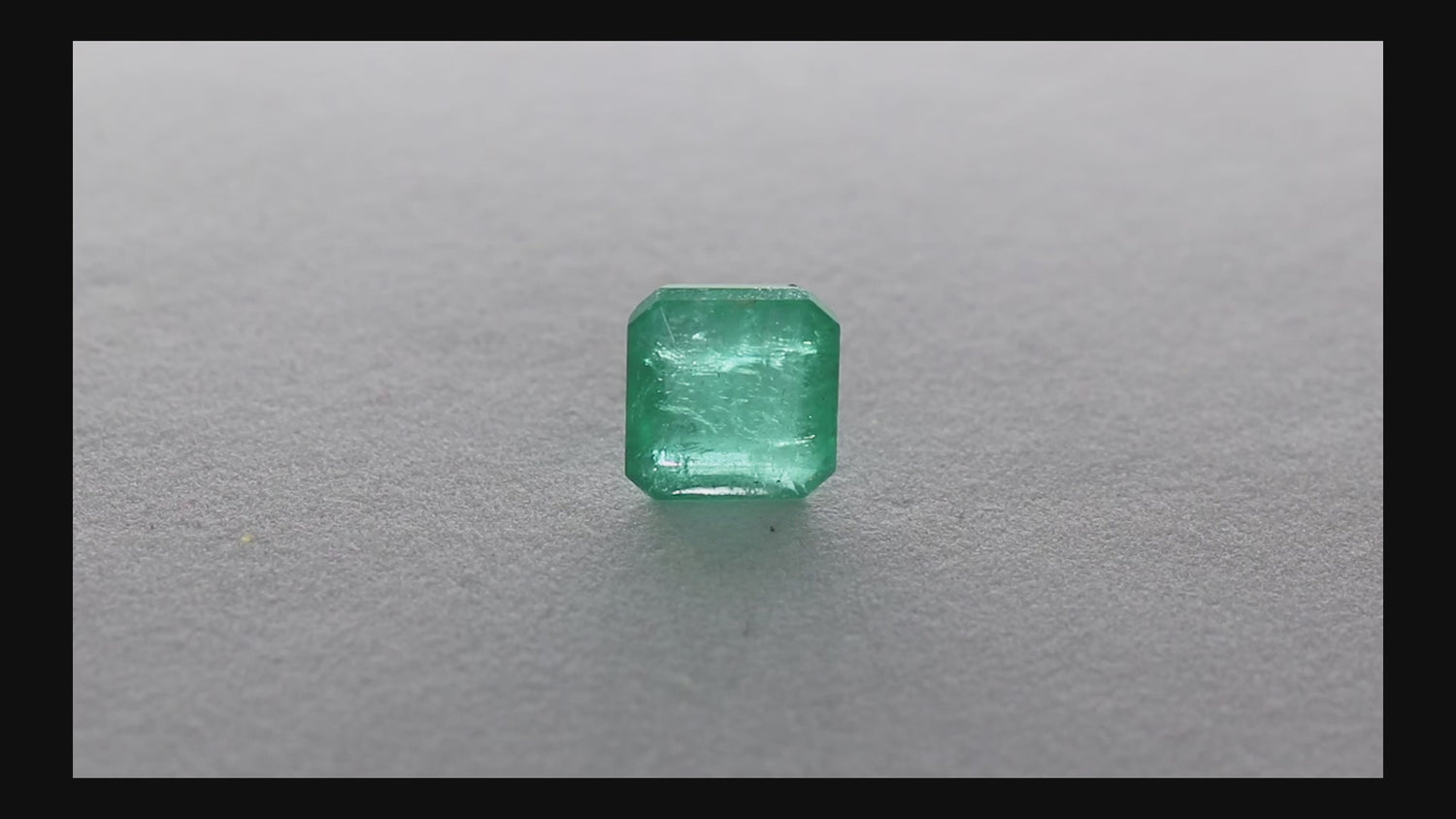 Emerald - 9.30 Carats