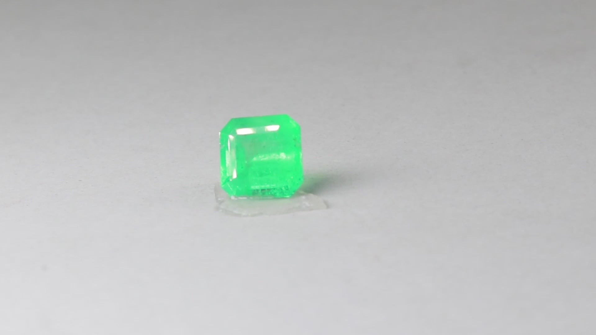 Emerald - 4.92 Carats