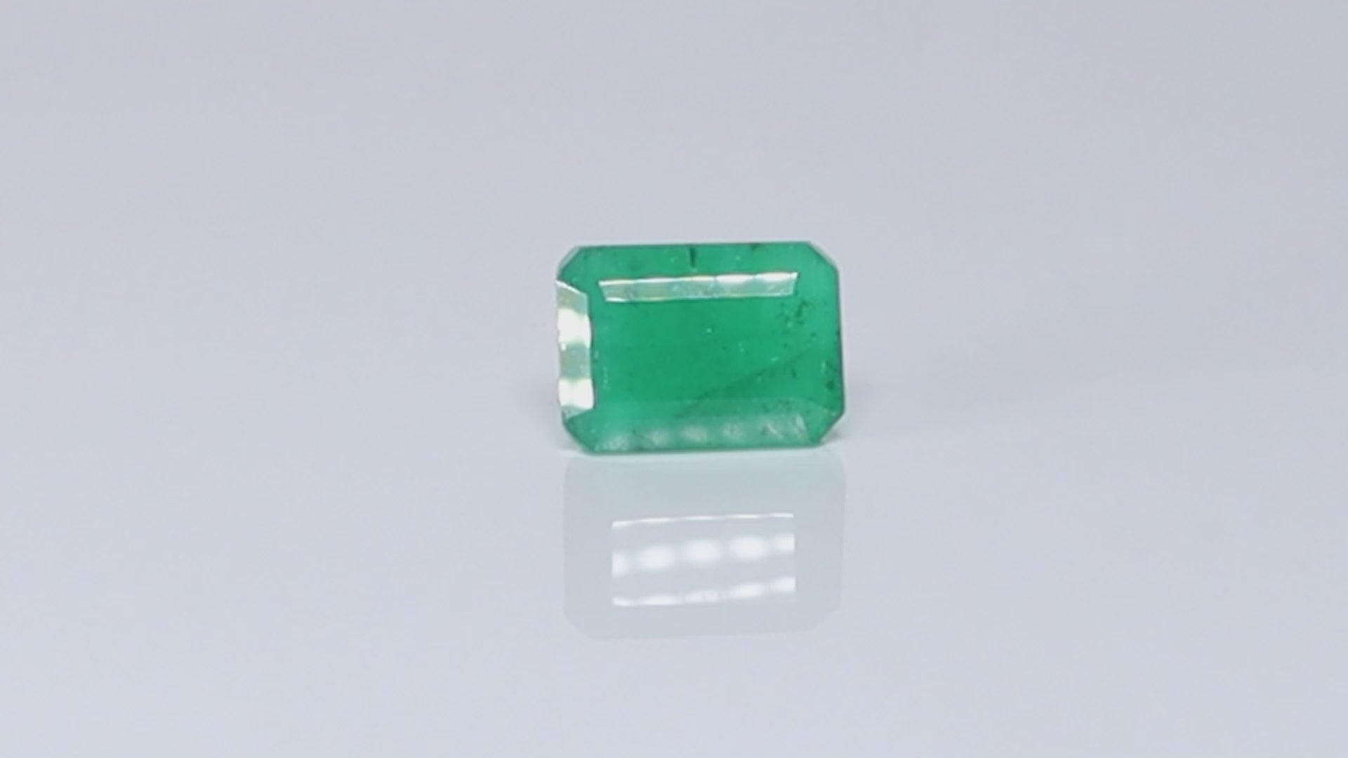 Emerald - 8.96 Carats