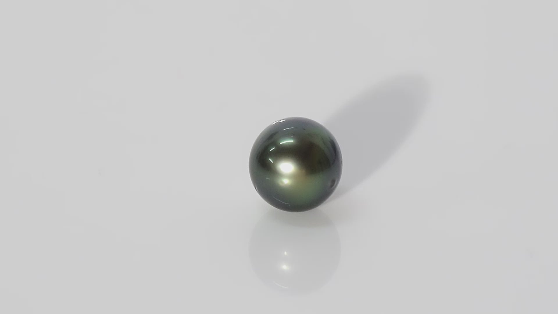 Black Tahitian (Cultured) Pearl - 10.16 Carats