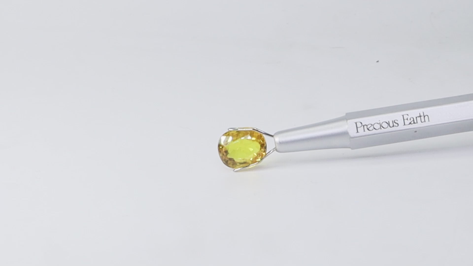 Yellow Sapphire - 4.03 Carat (Thailand)