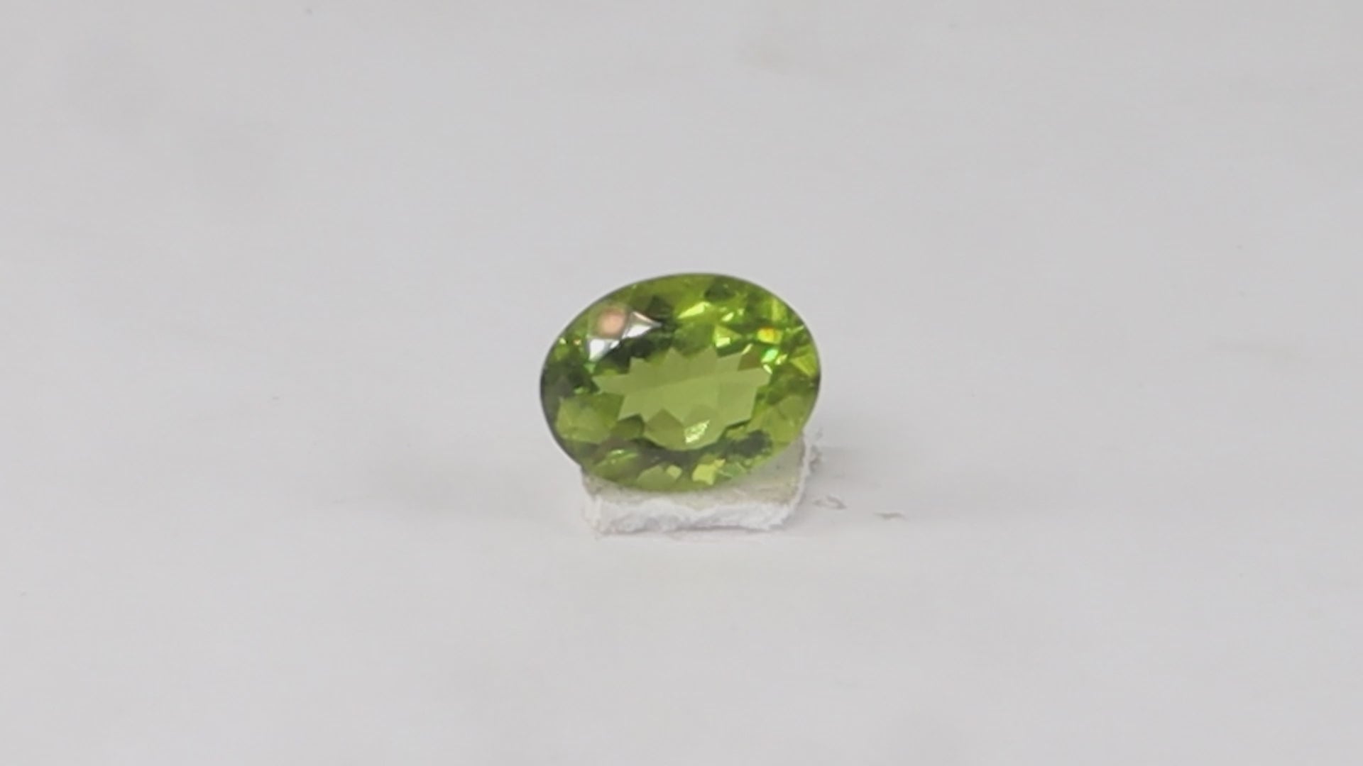 Peridot - 5.88 Carats