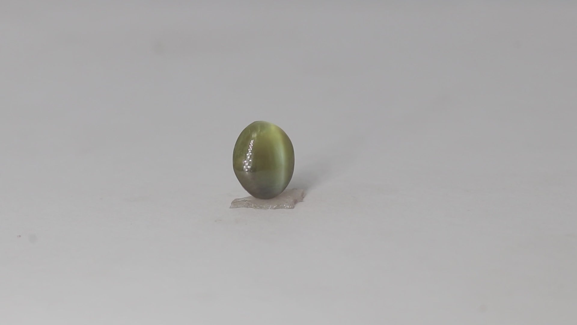 Chrysoberyl Cat's Eye - 2.77 Carats