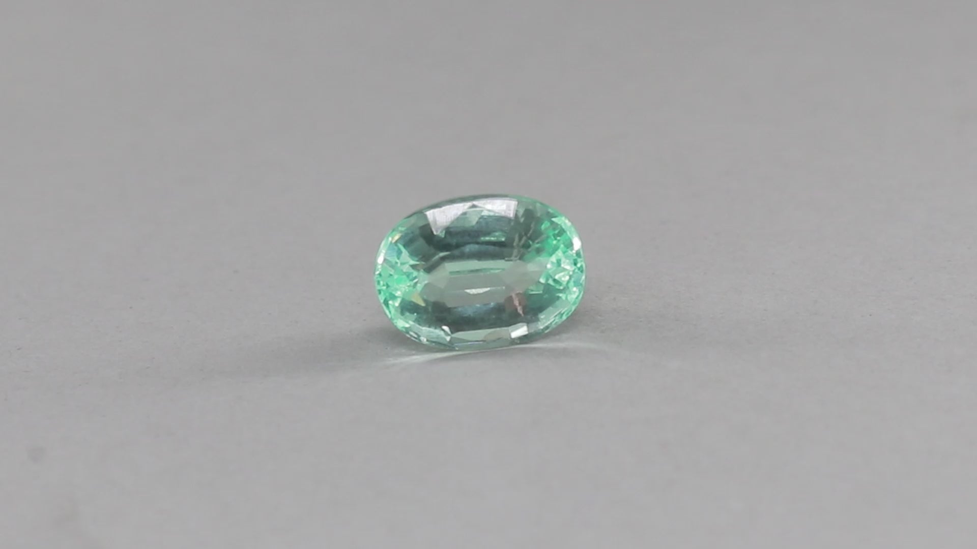 Emerald - 9.33 Carats