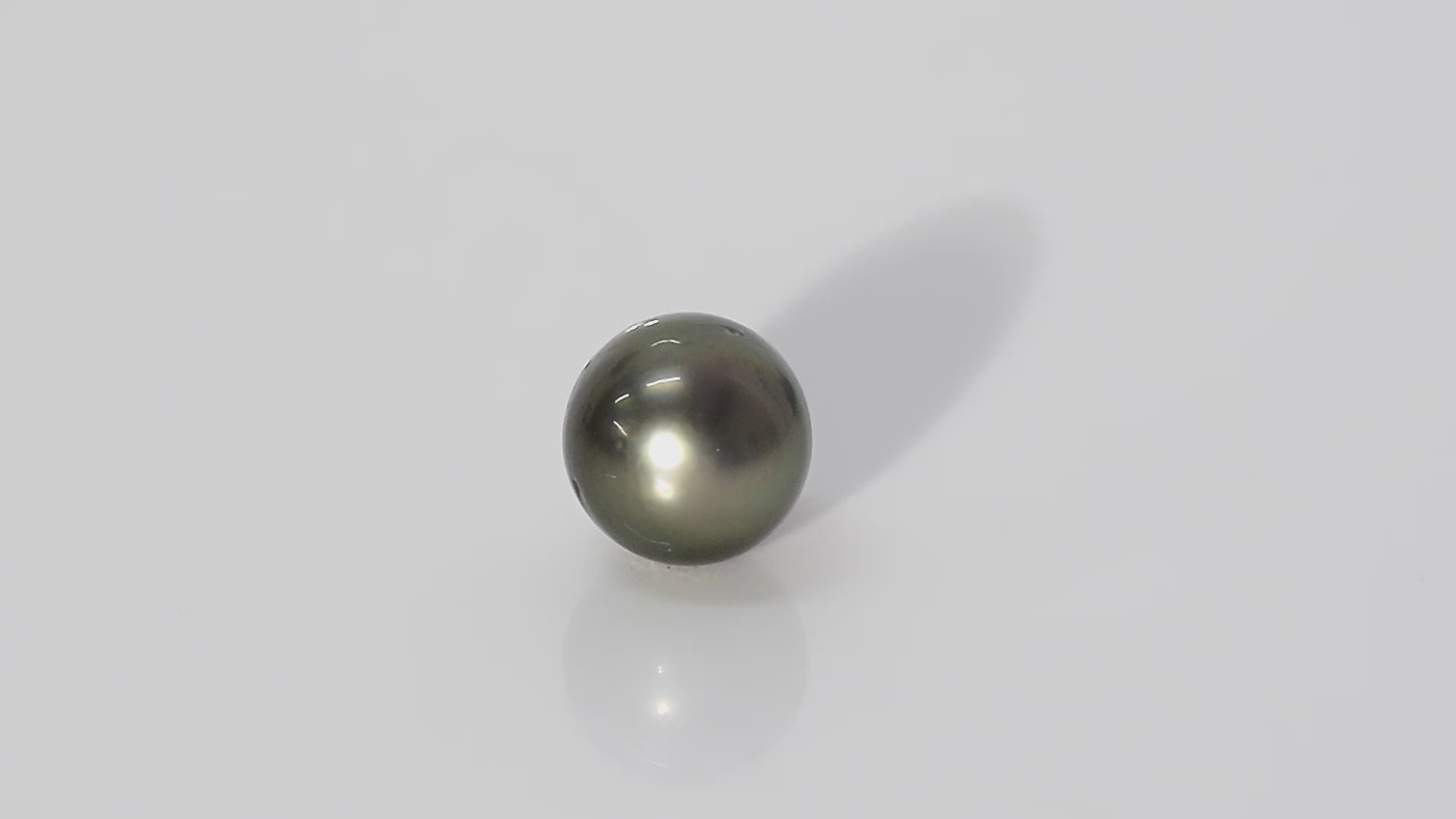 Black Tahitian (Cultured) Pearl - 10.75 Carats