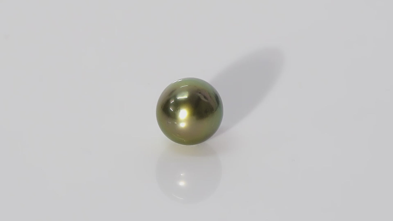 Black Tahitian (Cultured) Pearl - 10.76 Carats