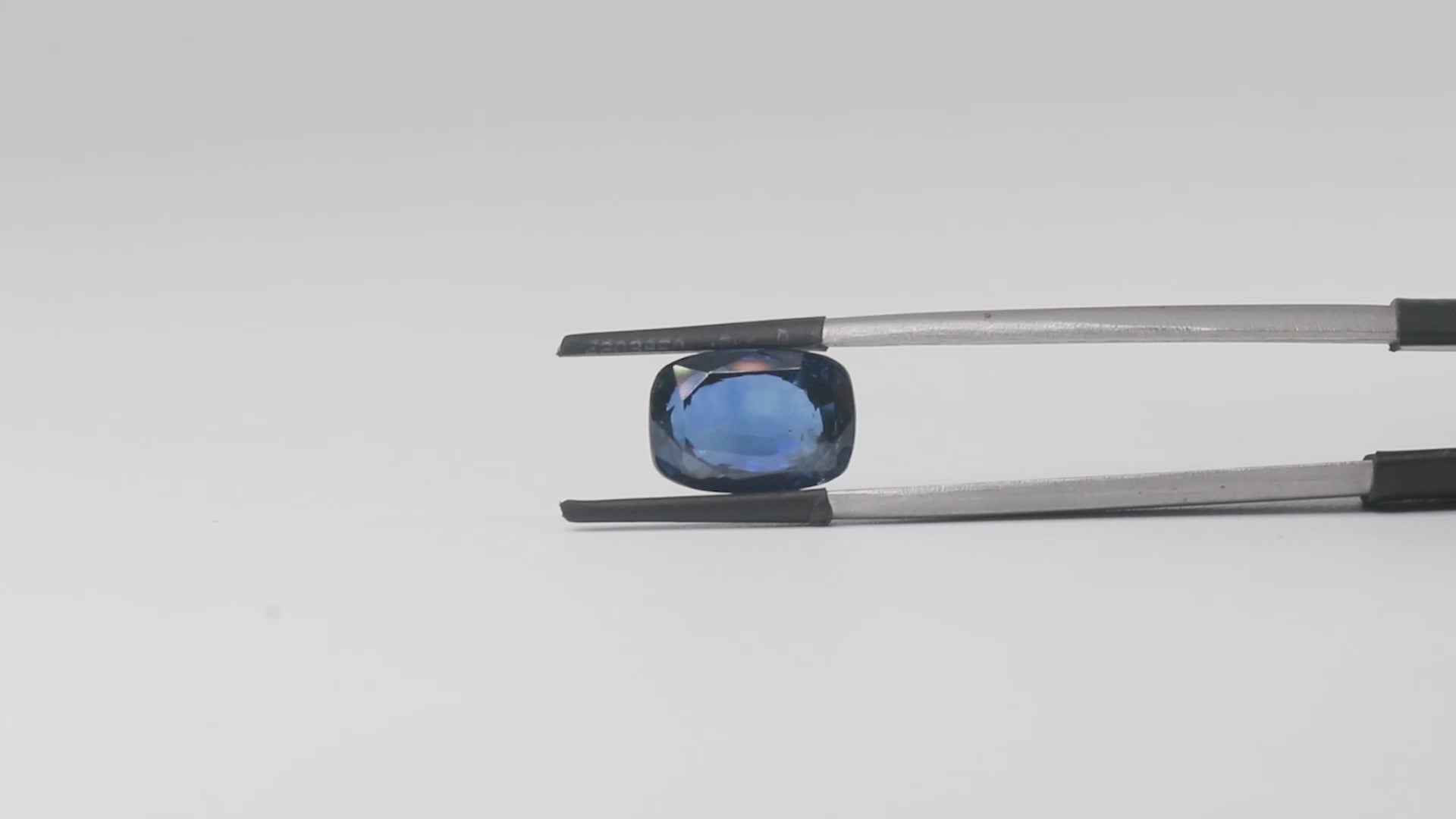 Blue Sapphire - 6.24 Carats