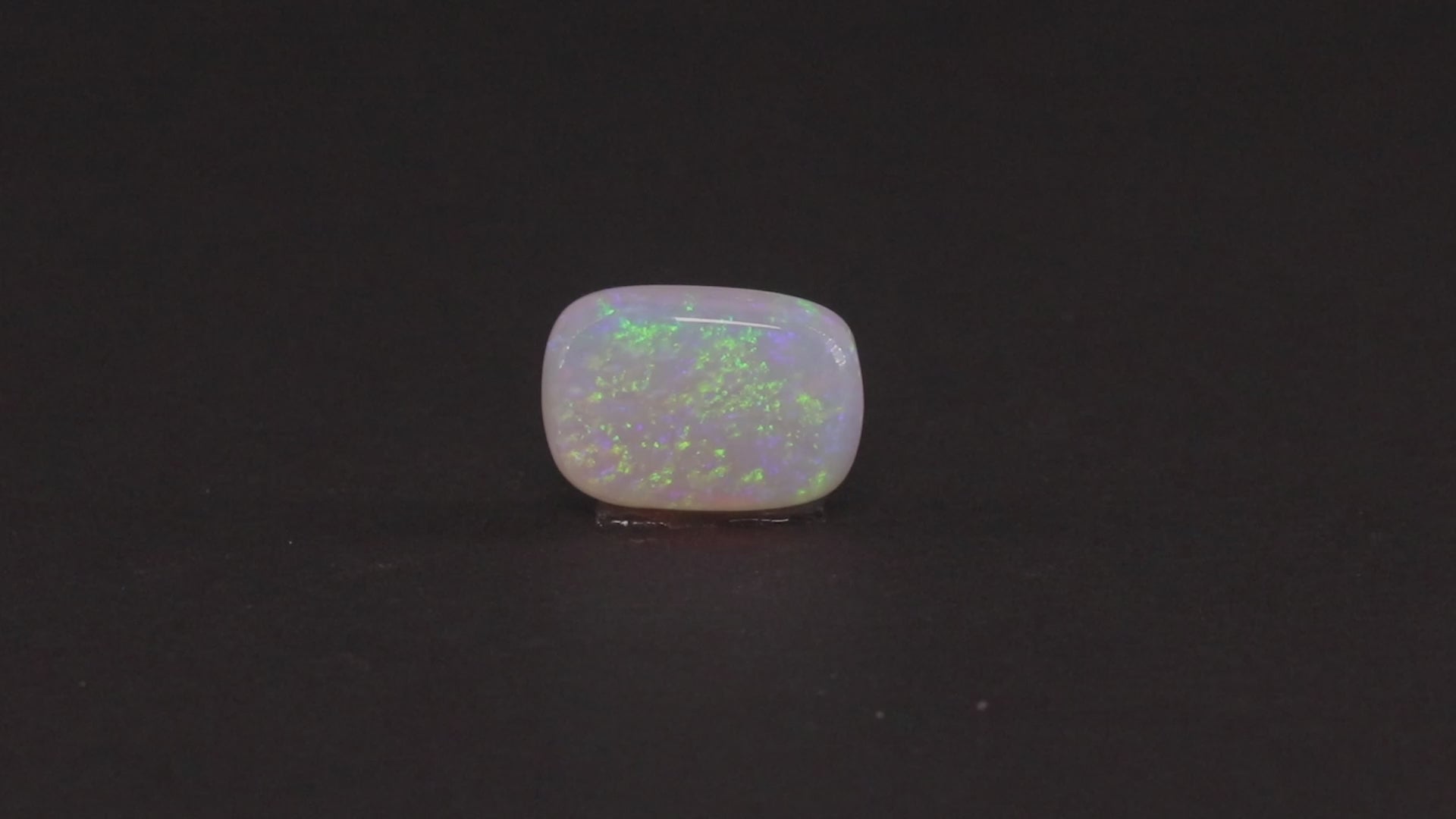 Opal - 6.98 Carats