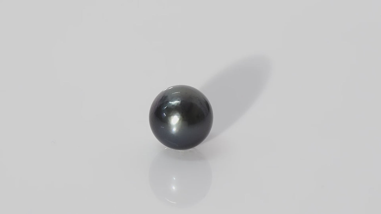 Black Tahitian (Cultured) Pearl - 10.58 Carats