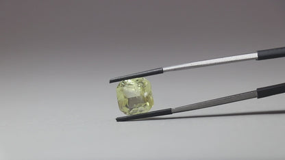 Yellow Sapphire - 7.54 Carats