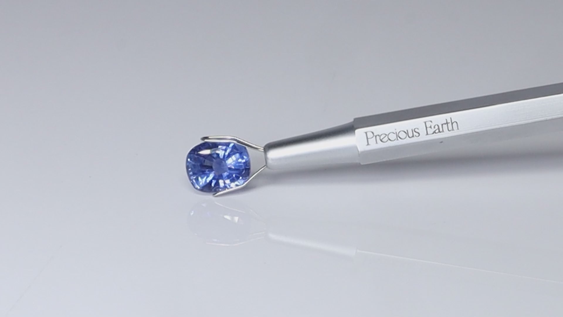 Blue Sapphire - 5.31 Carat