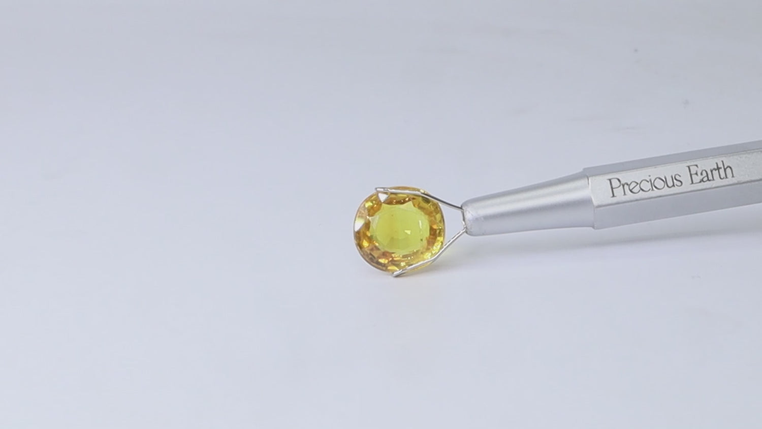 Yellow Sapphire - 5.37 Carats (Thailand)