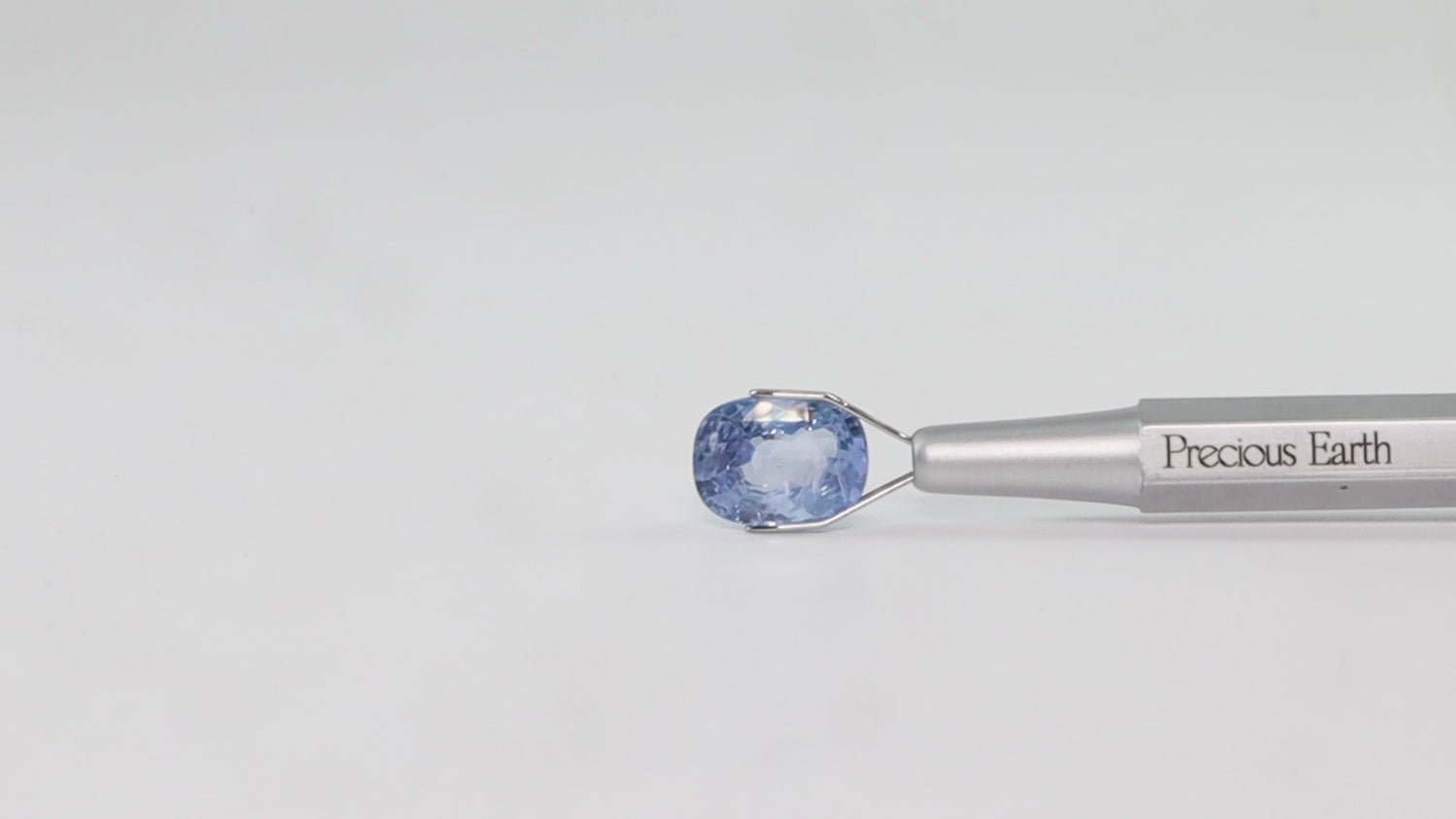 Blue Sapphire - 5.90 Carats