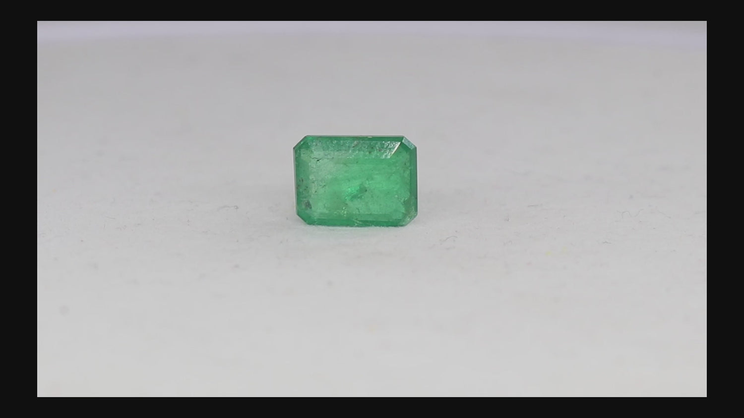 Emerald - 4.17 Carats