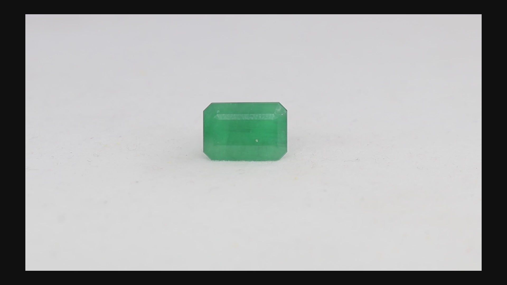 Emerald - 6.95 Carats