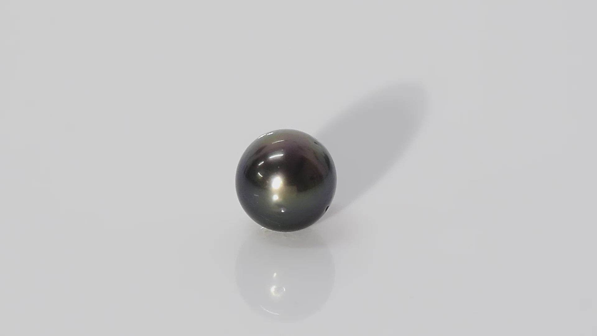 Black Tahitian (Cultured) Pearl - 10.74 Carats