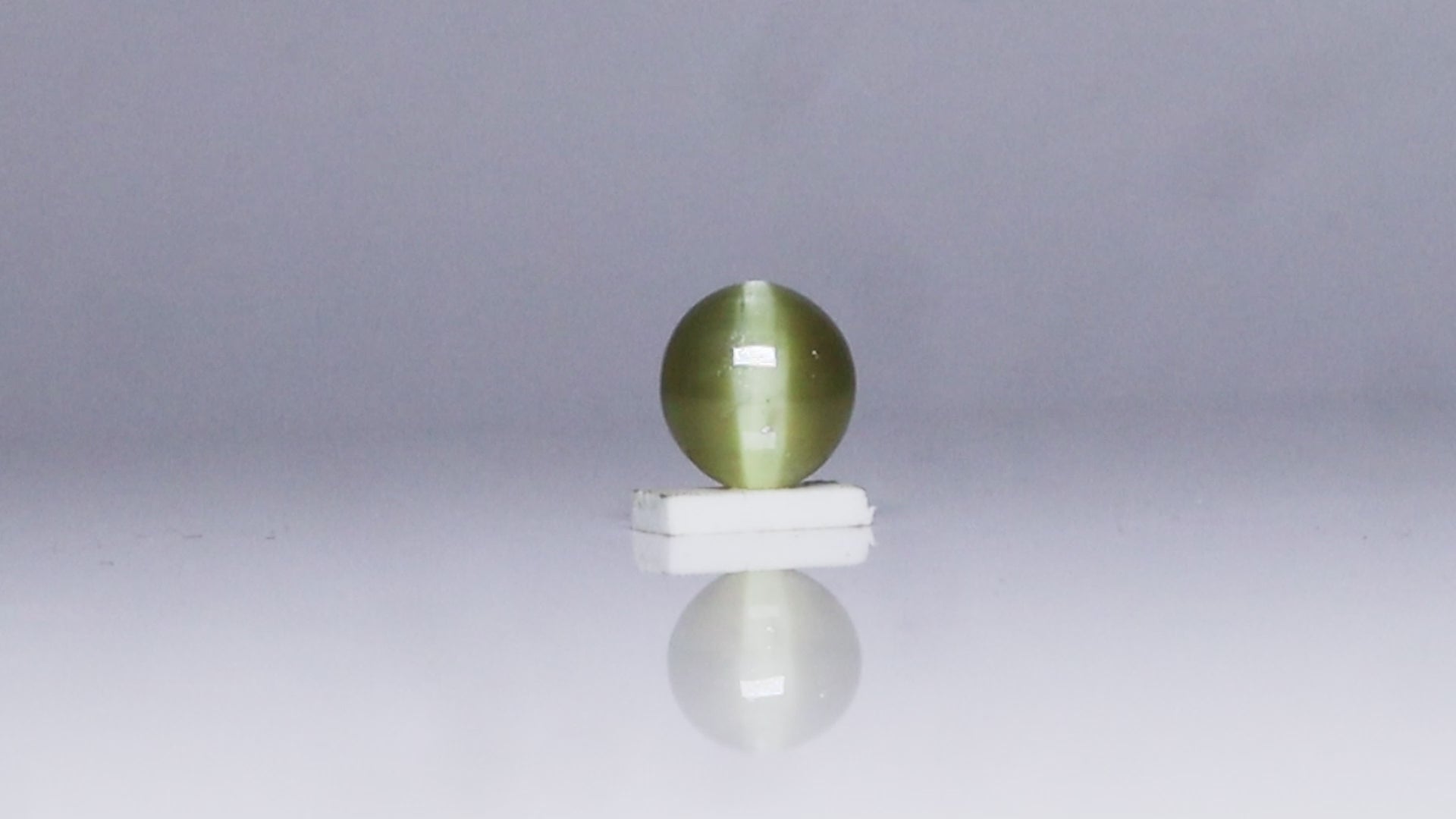 Chrysoberyl Cat's Eye - 6.07 Carats