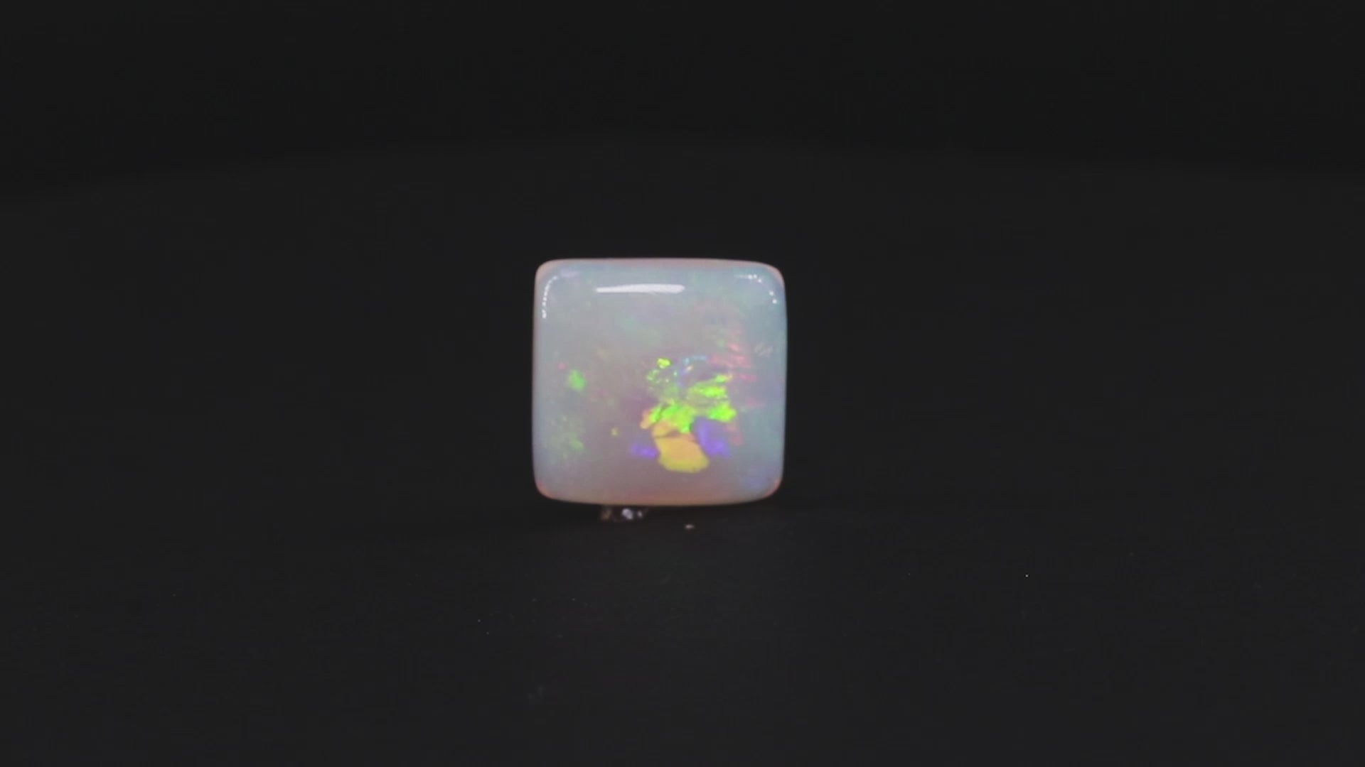 Opal - 7.22 Carats