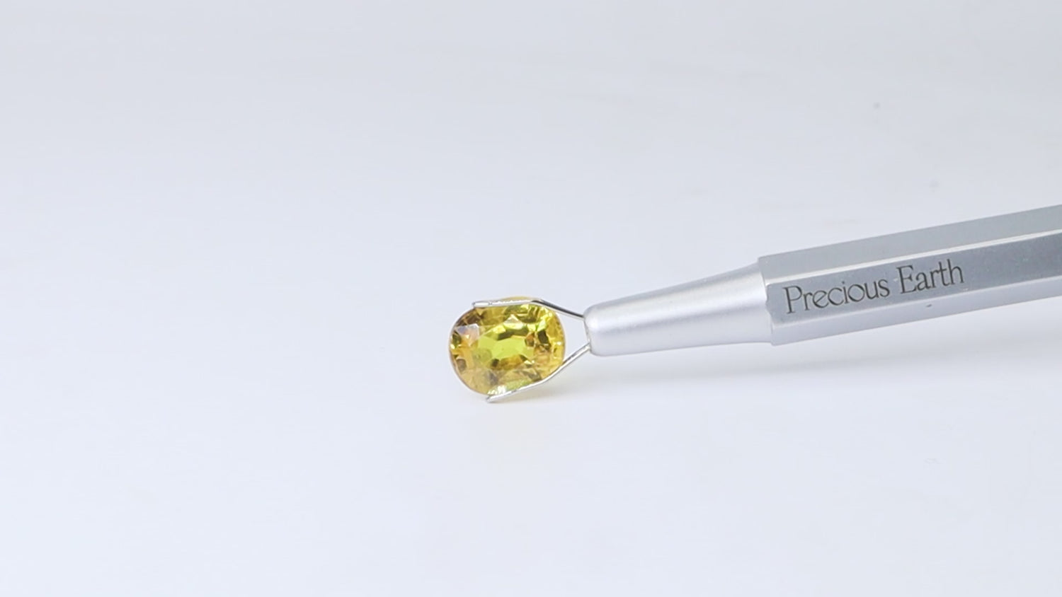 Yellow Sapphire - 3.99 Carats (Thailand)