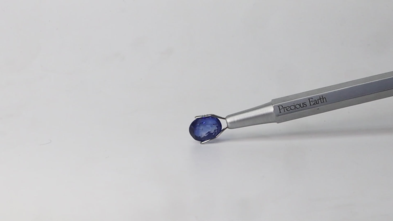 Blue Sapphire - 5.18 Carats