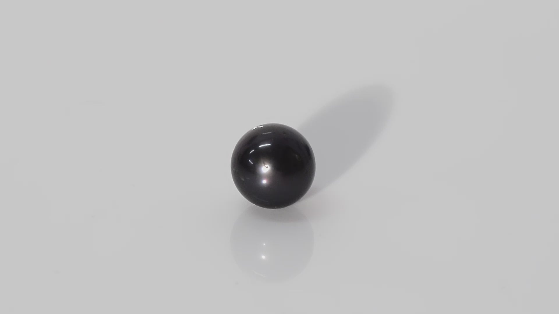 Black Tahitian (Cultured) Pearl - 7.35 Carats